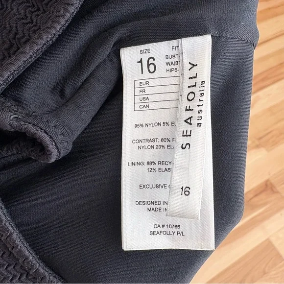 SEAFOLLY Sea Dive Halter Bandeau One Piece Swimsuit Black Vacation Beach Size 12 - Picture 7 of 8